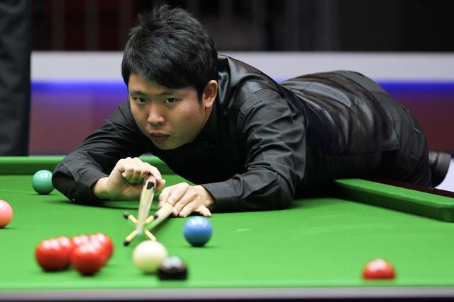 瞬息万变的 瞬息万变的